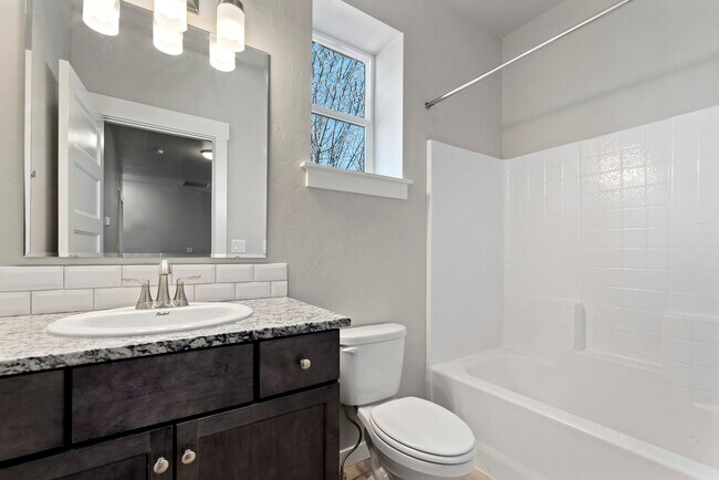 Building Photo - 6330 W Tierra Ln