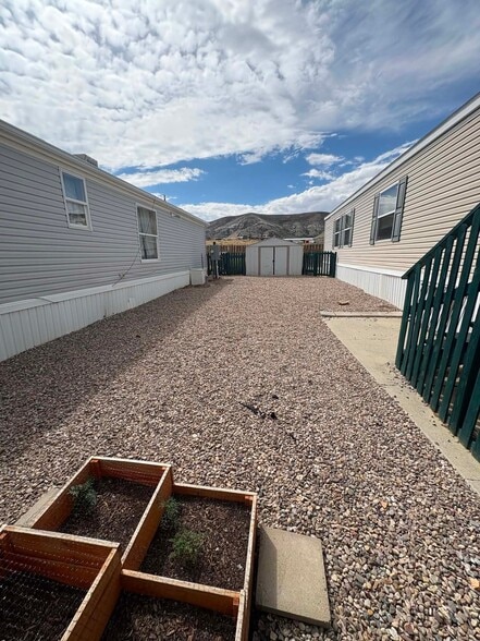 Building Photo - 443 Valley View Ln