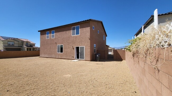 Building Photo - TESORA PAHRUMP - E. Summit Avenue