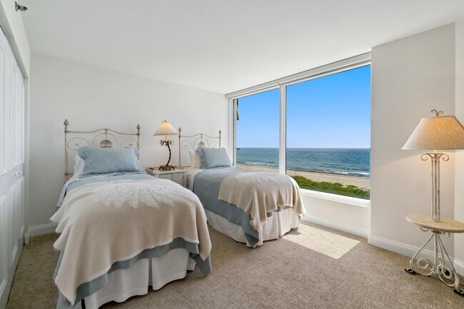 Building Photo - 2565 S Ocean Blvd