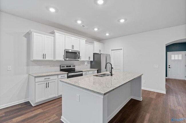 Building Photo - 162 Flintridge Dr