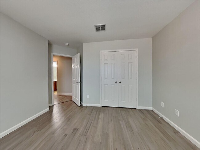 Building Photo - 5 BR/3BA | 3-Living areas | 2-Car Garage | Private Pool!