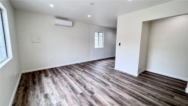 Building Photo - 651 Maltman Ave