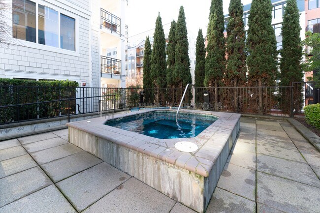 Building Photo - 1525 NW 57th St