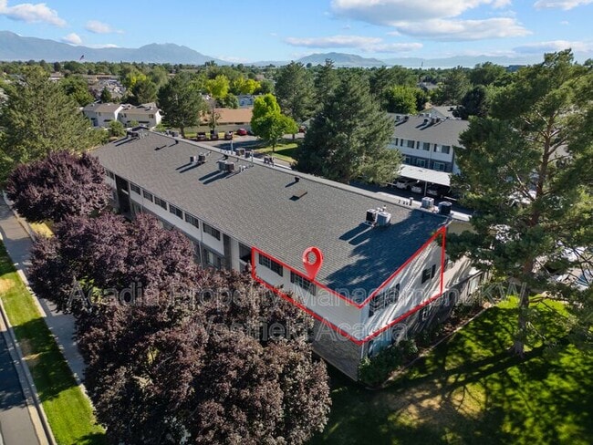 Building Photo - 100 E 600 S