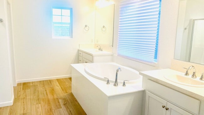 Building Photo - Beautiful Two Story Home in the Olivewood ...