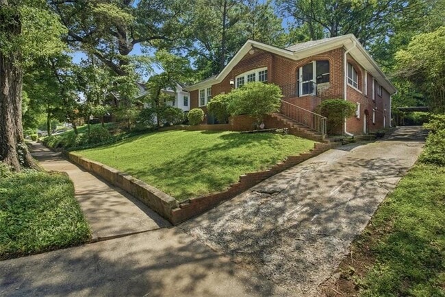 Building Photo - 1513 Melrose Dr SW