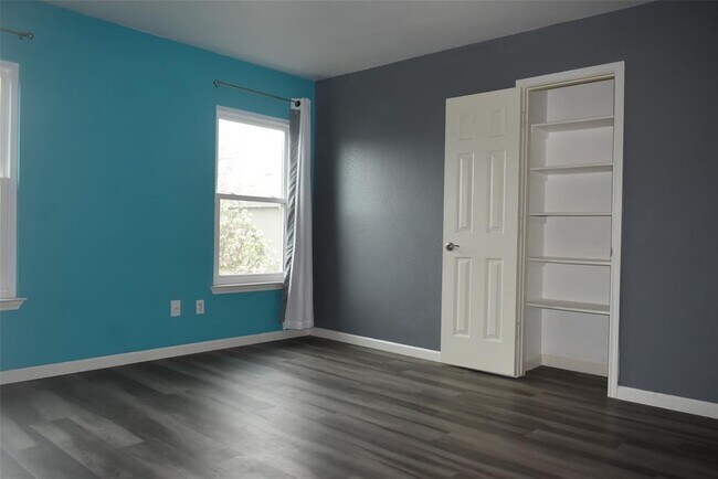 Building Photo - 1308 Casa Blanca Cove