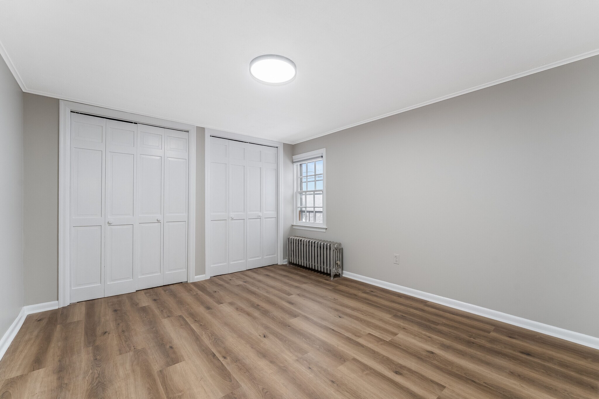 Building Photo - 22 Park Ave