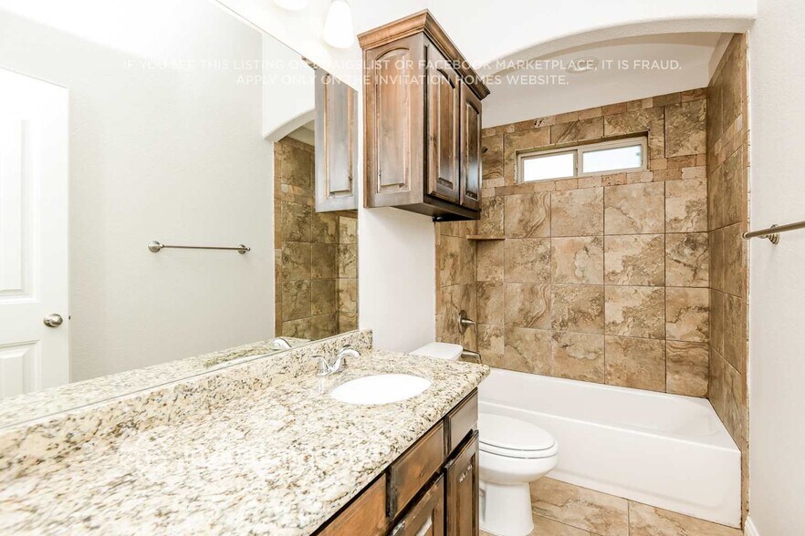 Building Photo - 308 Red Dr