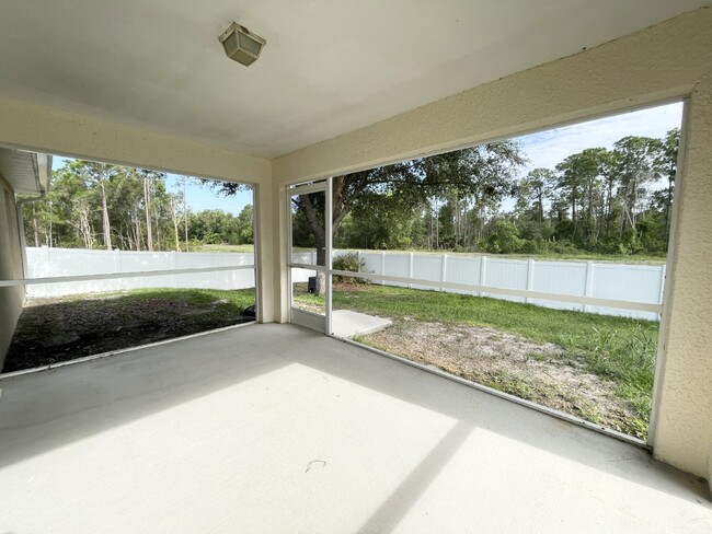 Building Photo - Lehigh Acres-NOW AVAILABLE **3 Bedroom/ 2 ...