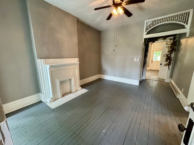 Building Photo - 3541 California Ave