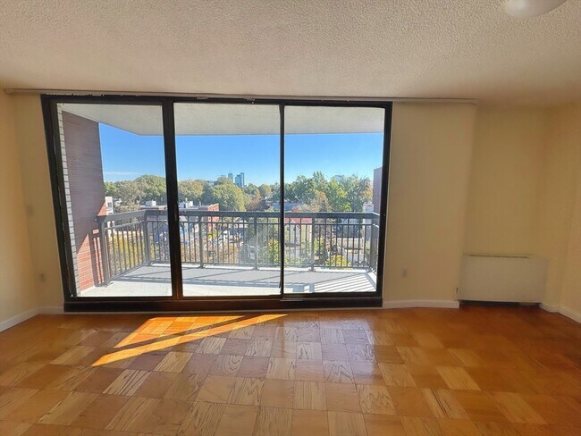 Building Photo - 50 Longwood Ave