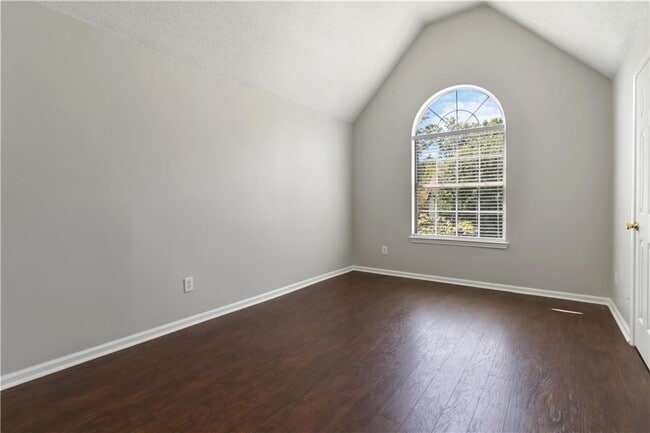 Building Photo - 400 Cascade Rise Ct SW