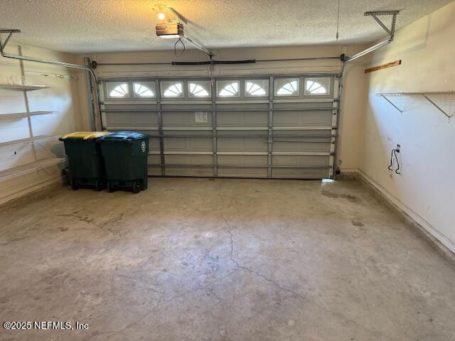 Building Photo - 2462 Bentwater Dr W