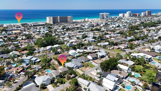Building Photo - 5625 S Lagoon Dr
