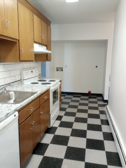 Building Photo - 138 Laurel Hill Ave