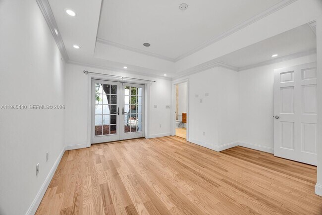 Building Photo - 517 Minorca Ave