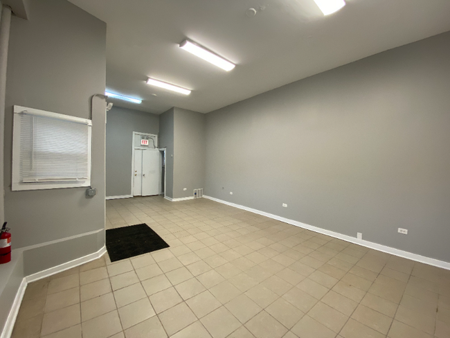 Building Photo - 9449 S Loomis St