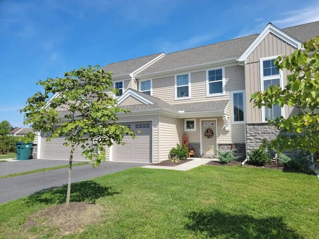 Building Photo - 64 Rollins Ln