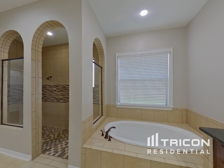 Building Photo - 4257 Foxhound Dr