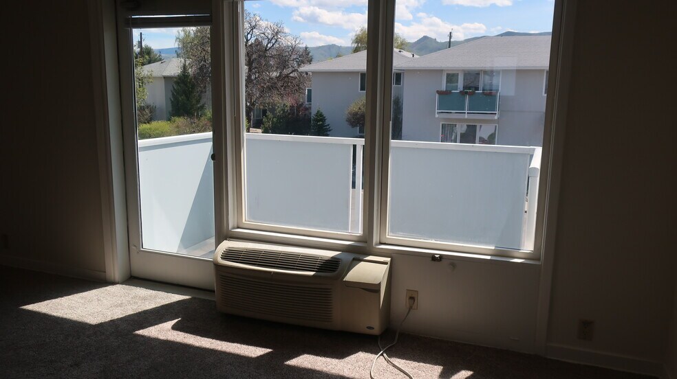 Building Photo - 110 Lavender Ct