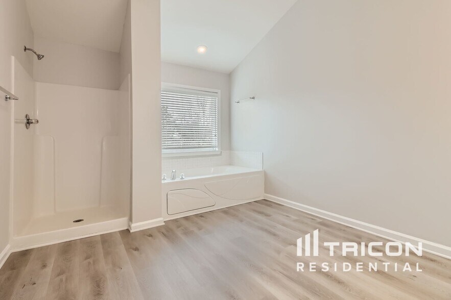 Building Photo - 7259 Madison Cir