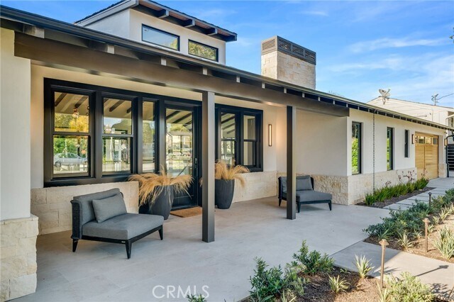 Building Photo - 427 Santa Ana Ave