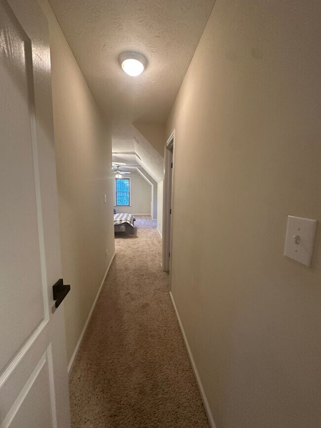 Building Photo - Carolina Lakes Gated Community!!