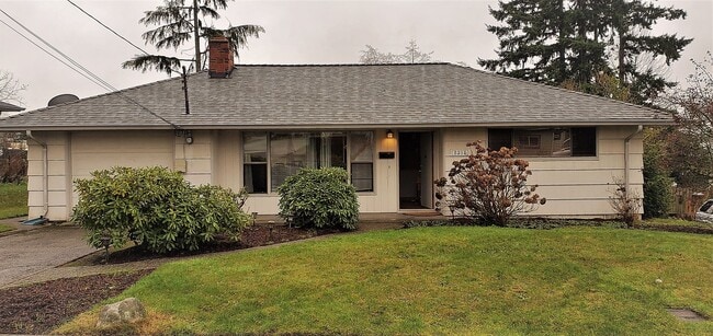 Building Photo - House For RENT:  Historic North Everett 2 ...