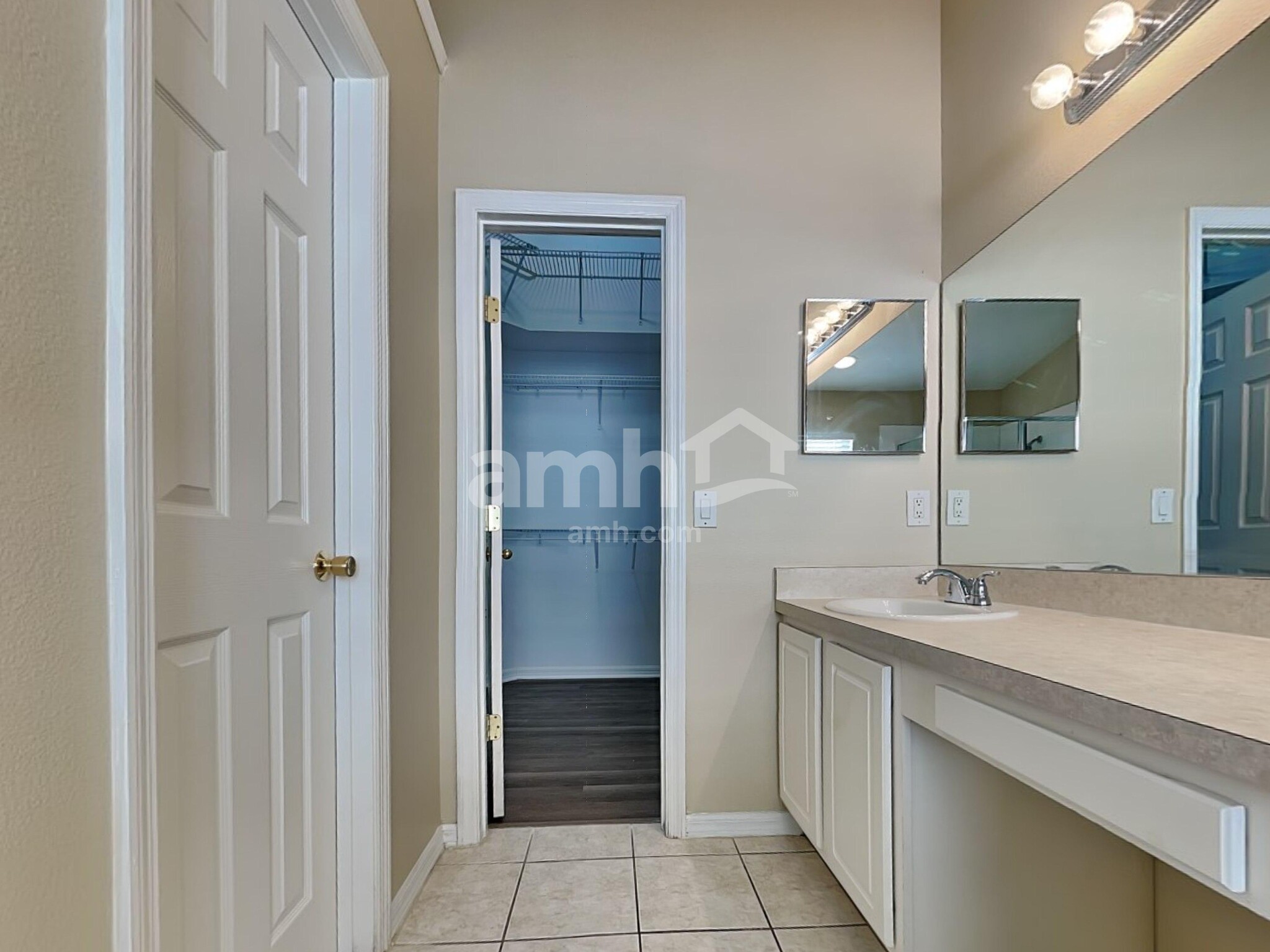 Building Photo - 32124 Cypress Valley Dr