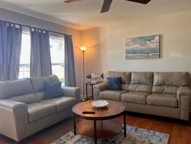 Building Photo - FULLY FURNISHED 2BR/2BA SFH in South Venice