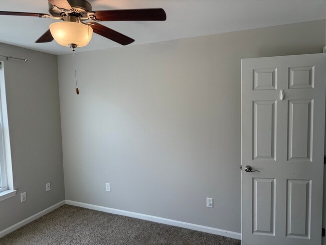 Building Photo - 39 19th St