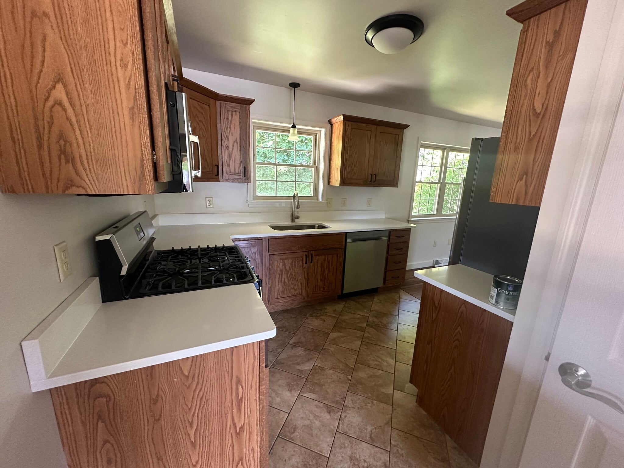 Building Photo - 10924 Gaywood Dr