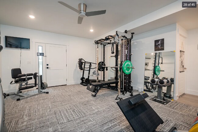 Building Photo - Stunning 5-bedroom, 4.5-bath home