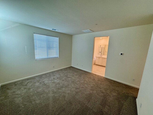 Building Photo - Brand New 4 bedroom Moreno Valley home wit...