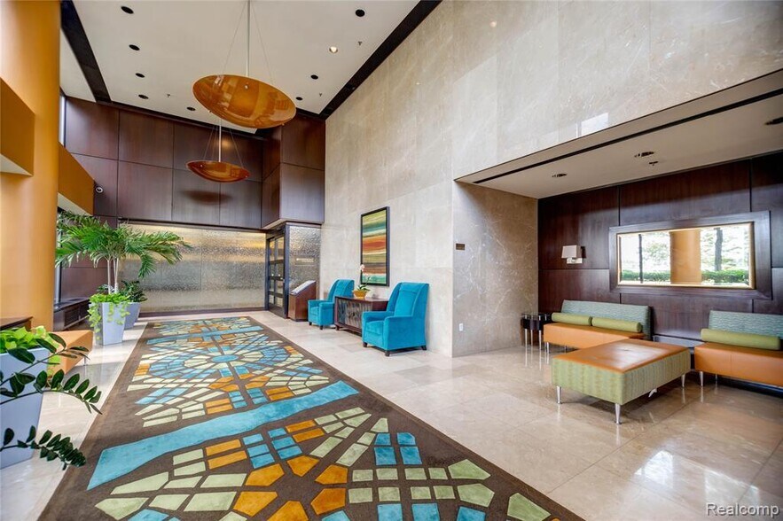 Building Photo - 300 Riverfront Dr