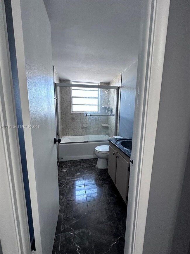 Building Photo - 137 Golden Isles Dr