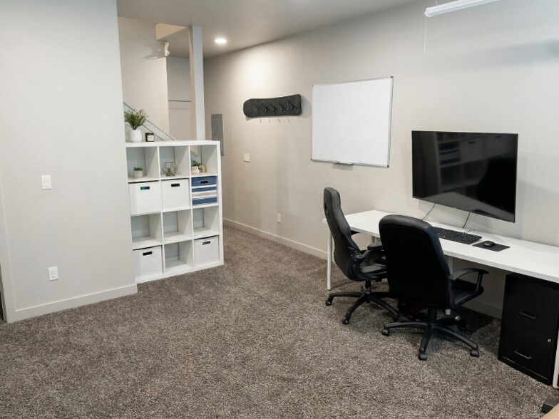 Building Photo - 285 N 680 E