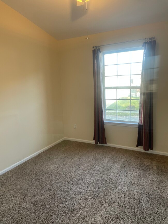 Building Photo - 1727 Andover Blvd