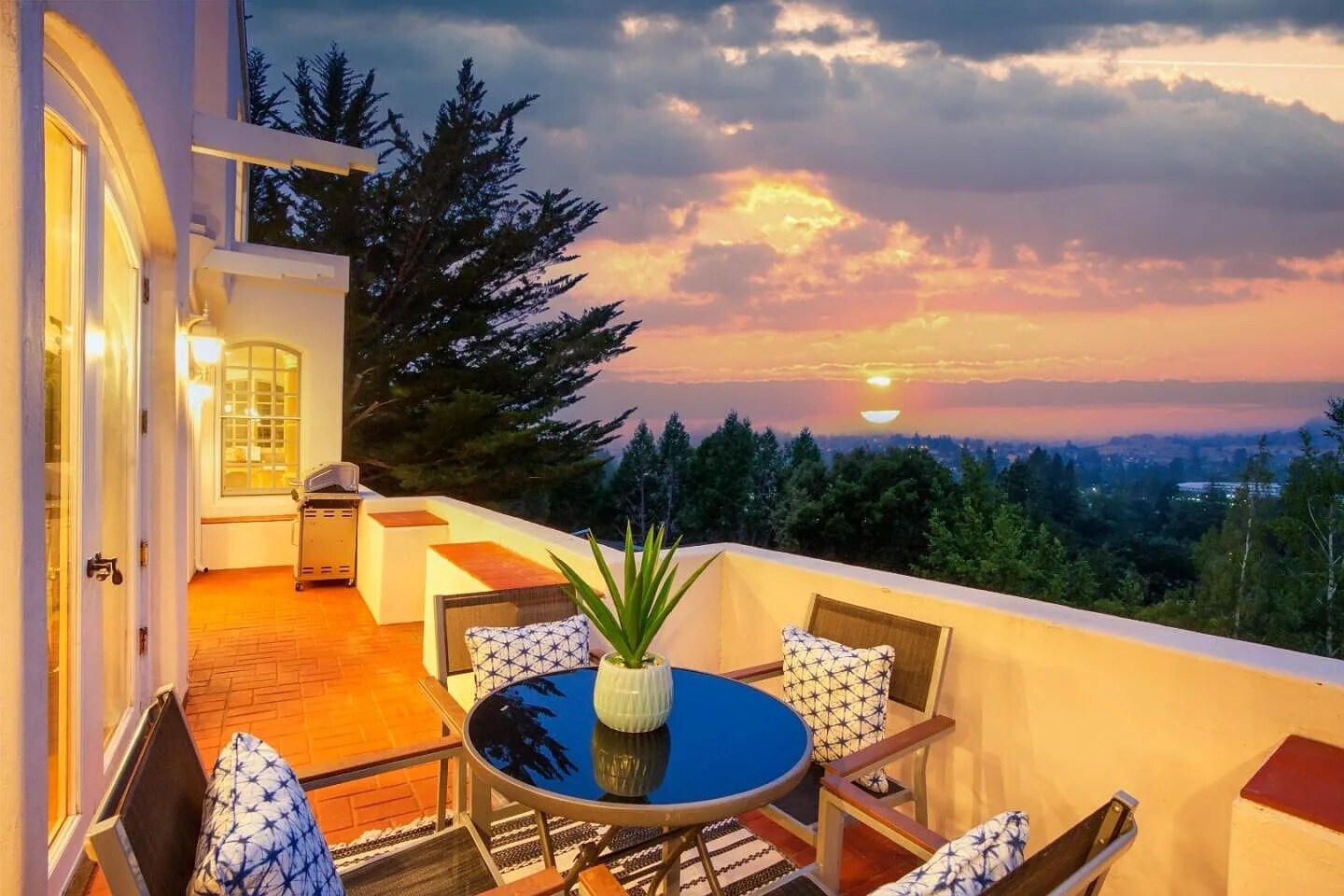 Building Photo - 112 Sunset Ter