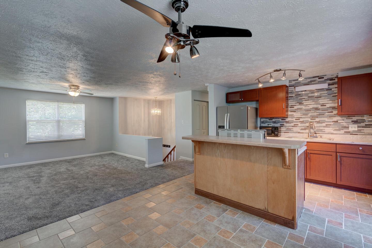 Building Photo - Gorgeous Fishers Home in a Sought-After Community