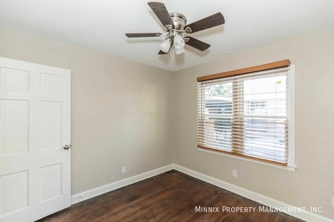 Building Photo - 3001 S Monroe St