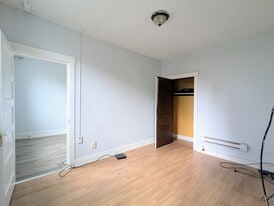 Building Photo - 2114 Bedford Ave