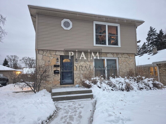 Building Photo - 1123 W Kendall Ave