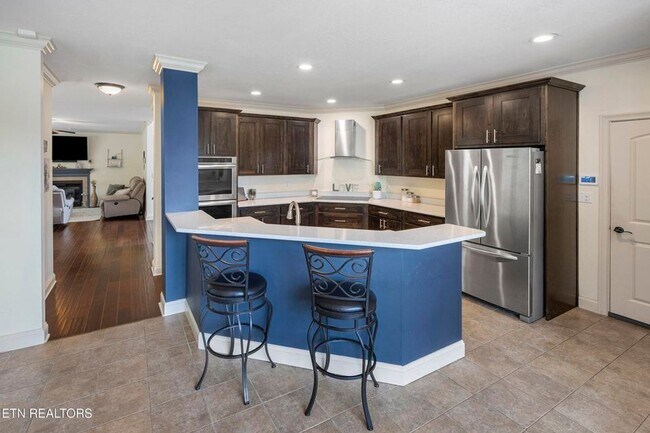 Building Photo - Luxury 5 Bedroom West Knox Home
