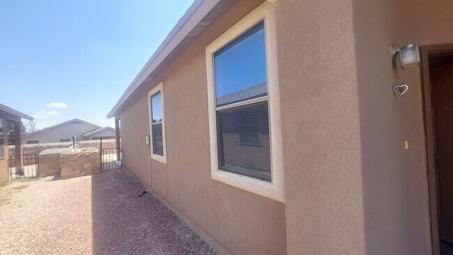 Building Photo - 4768 Joseph Rodriguez Dr