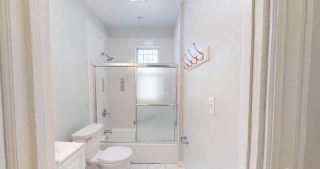 Building Photo - Extraordinary Columbia Heights Opportunity | Spacious 5BR + 2 Den Home with Off-Street Parking