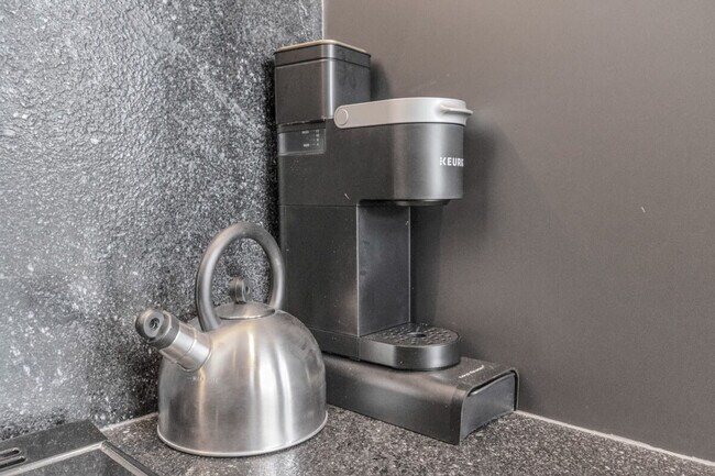 Building Photo - 2683 Blodgett St