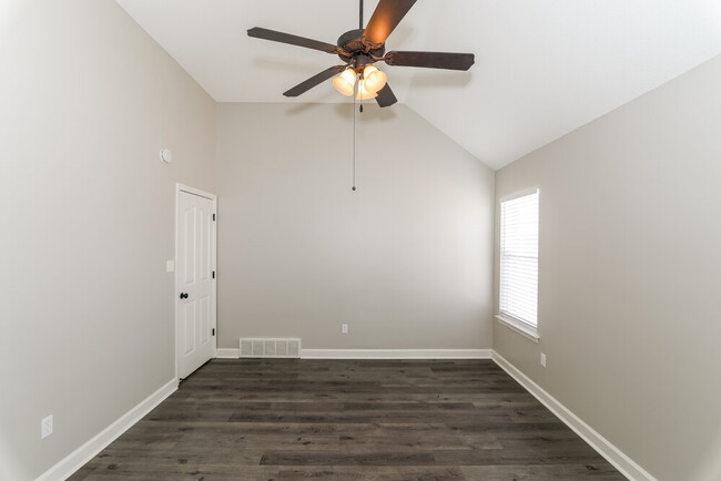 Building Photo - 8419 Pinnacle Dr